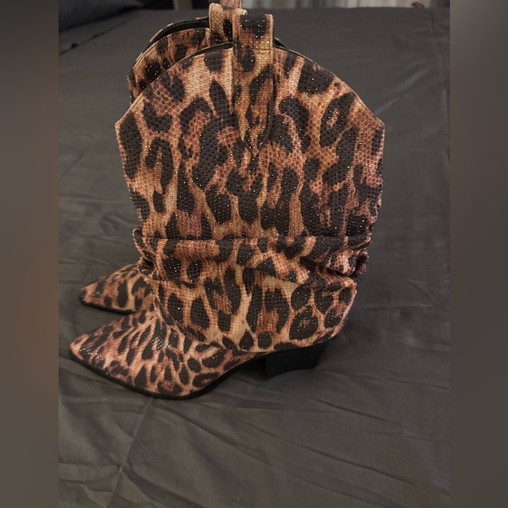 Jessica Simpson Sparkly Leopard Print Cowboy Boots Size 10